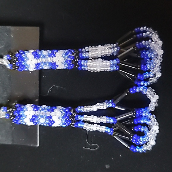 PIMA / MARICOPA Native American Hand Made Blue & Clear Seed Bead Earrings. - Picture 5 of 5